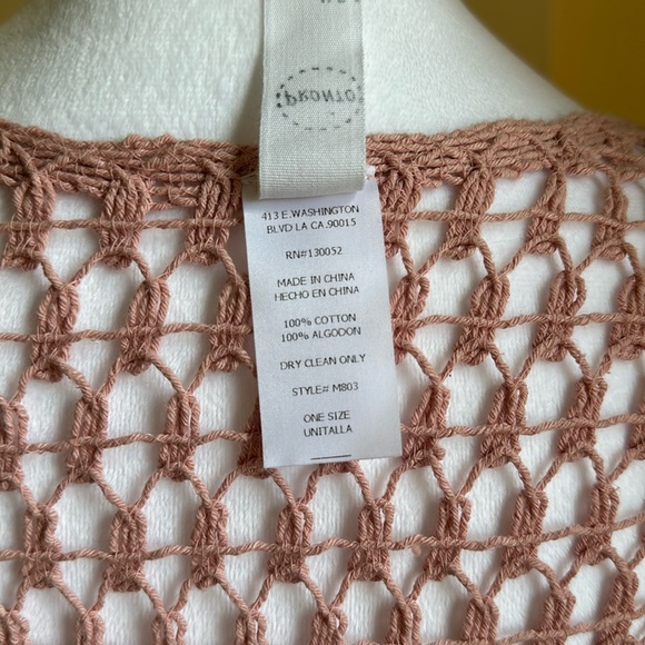 NWOT - Pink Crochet Vest - One Size Fits Most but would fit Small best - Picture 10 of 10